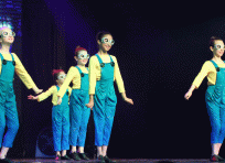 21. Happy Minions 03.jpg